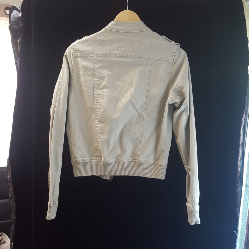 Jacket - Picture 2 of 3